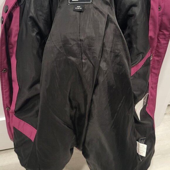 Parka - Picture 3 of 4